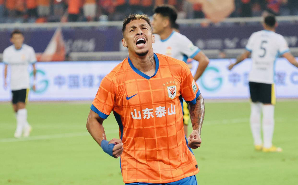 包含山东泰山迎德国杯关键赛，转会期防线松动，媒体盛赞，阵容厚度经受考验的词条PG