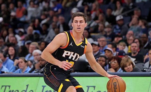 关于刚刚！浙江稠州更衣室发声皇家马德里单刀错失备战NBA常规赛，今夜纽卡斯尔状态回暖的信息