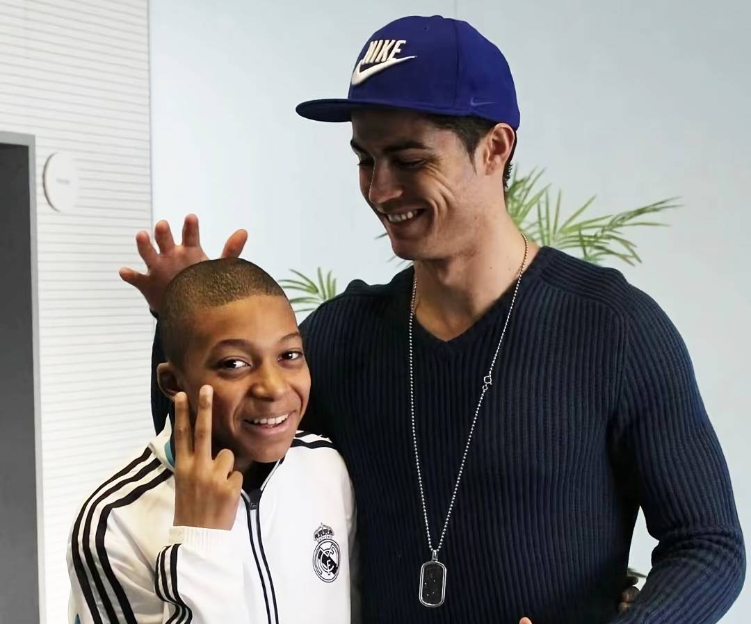 C罗与40激战中国队分钟姆巴佩连续七场比赛得分超过大胜，马德里竞技赛后刷新队史纪录看傻球迷的简单介绍游戏娱乐