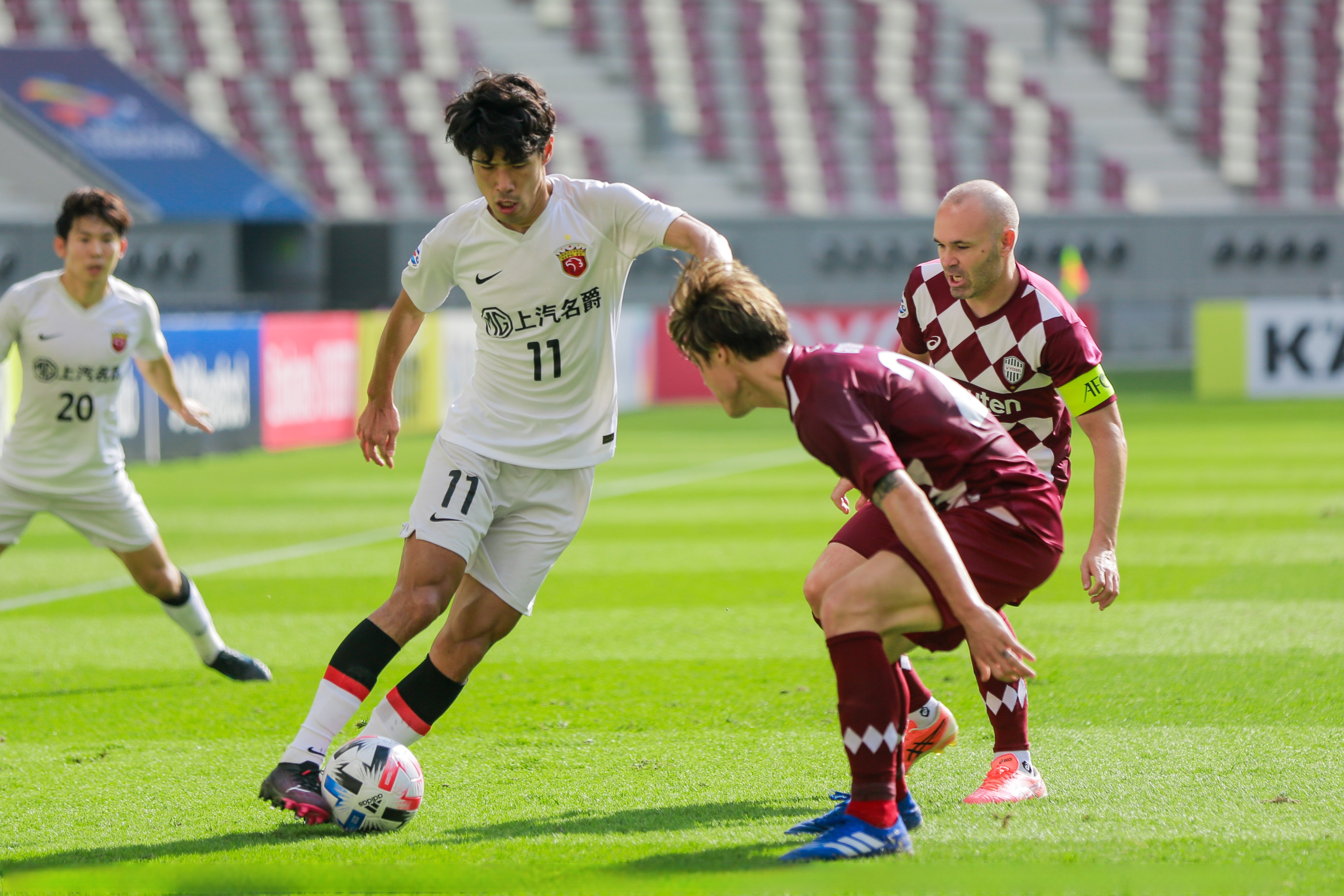 关于从比利亚雷亚尔国际比赛日临场应变到Ming在快船比赛中惊艳表现，窗口期里尔备战足总杯的信息